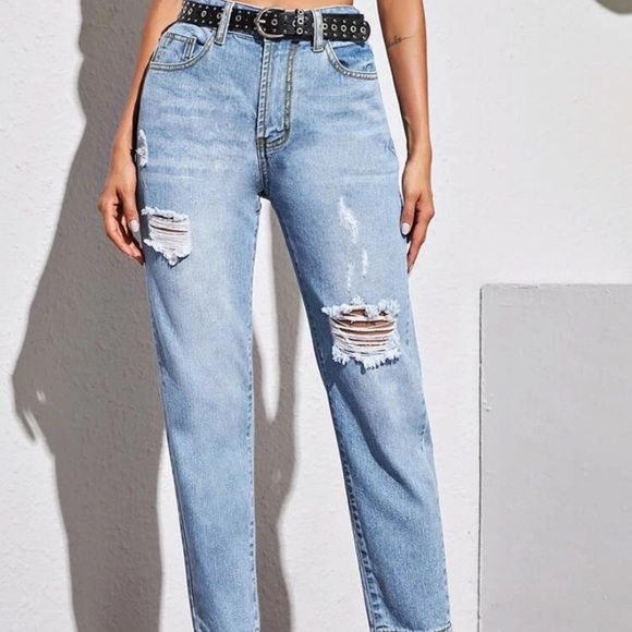 Mom Jeans - Picture 1 of 4